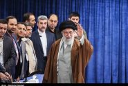 لحظه‌ای که رهبر انقلاب به حاج محمود کریمی گفتند: ای ایران بخوان