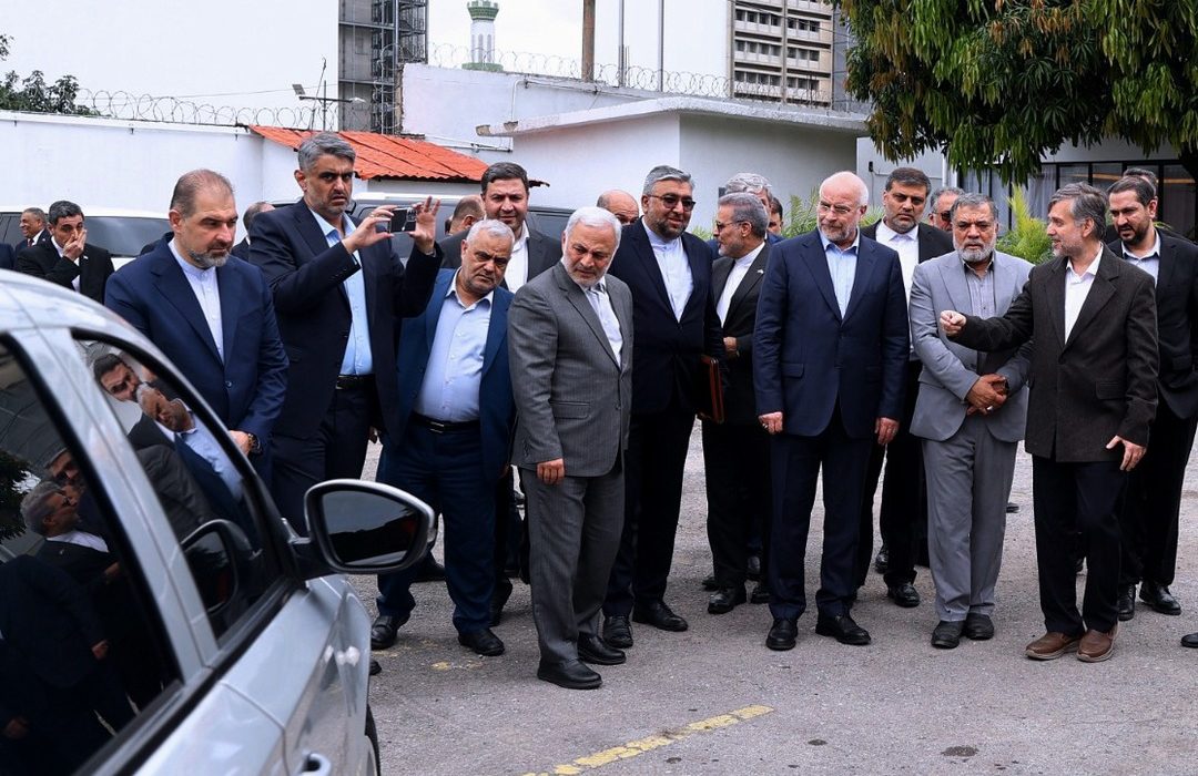 دکتر محمدباقر قالیباف، رییس مجلس شورای اسلامی از مرکز علم و فناوری جمهوری اسلامی ایران در کاراکاس بازدید کرد.