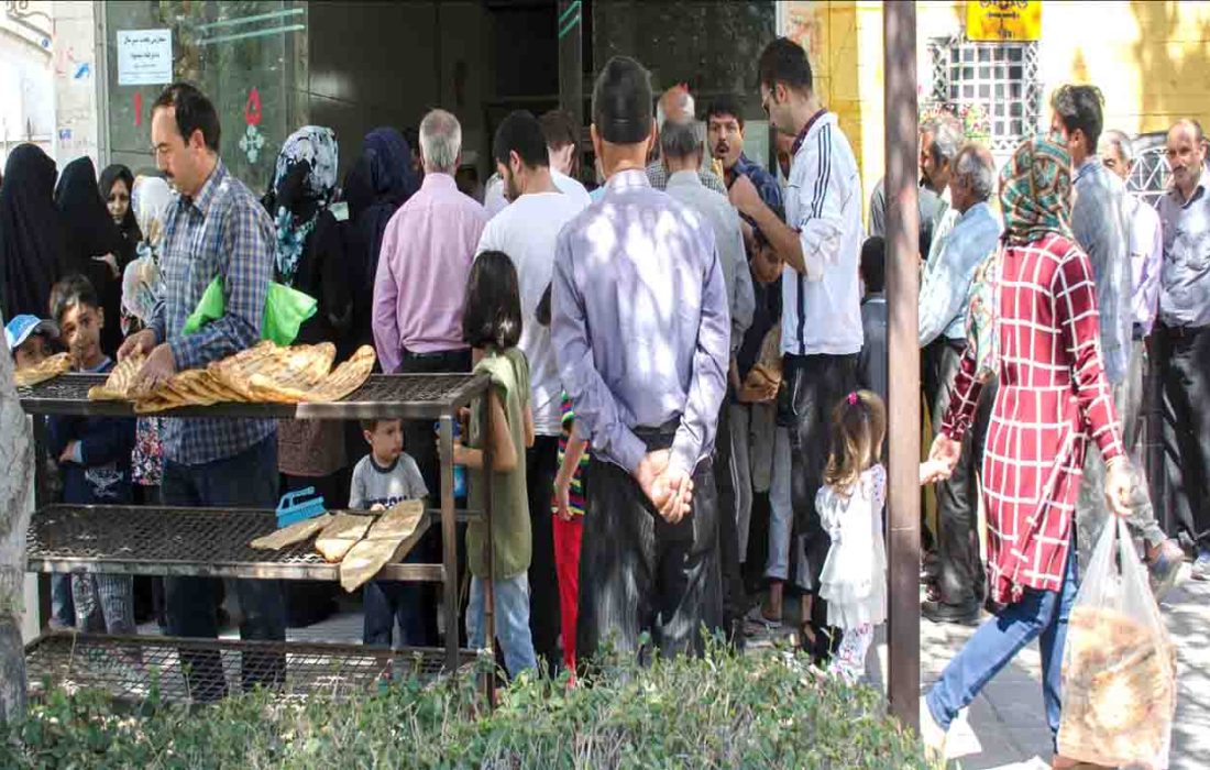 نان گران شد؛ دولت قیمت را اصلاح کرد یا نظارت را رها؟